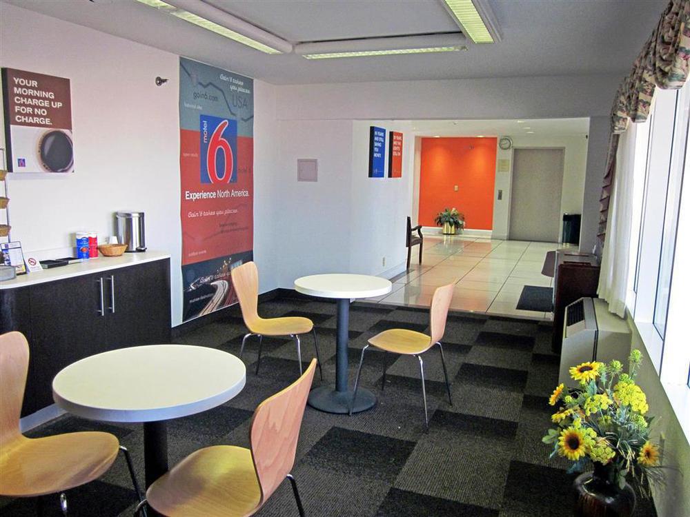 Motel 6 Normal Interiér fotografie